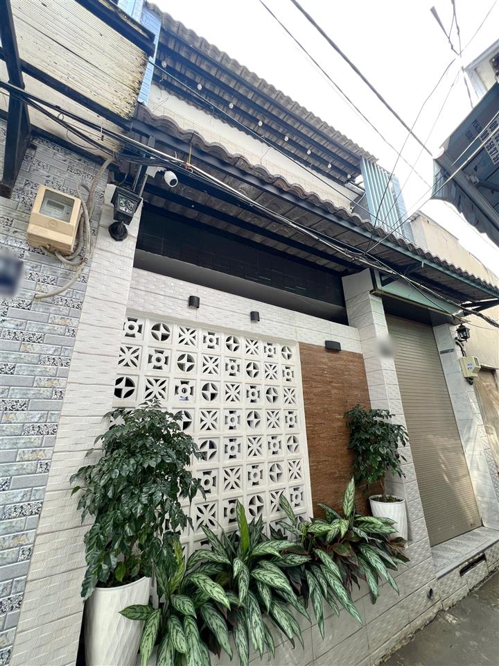 Nhà 2 tầng (6.4x9.8m) sát đường Phạm Thế Hiến P7Q8 . Giá: 4.9 tỷ