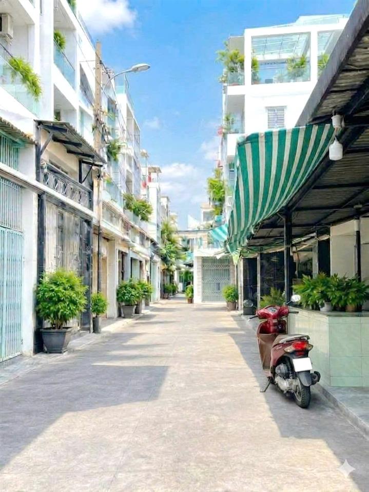 Nhà cấp 4 mặt tiền chợ Nguyễn Chế Nghĩa P12Q8