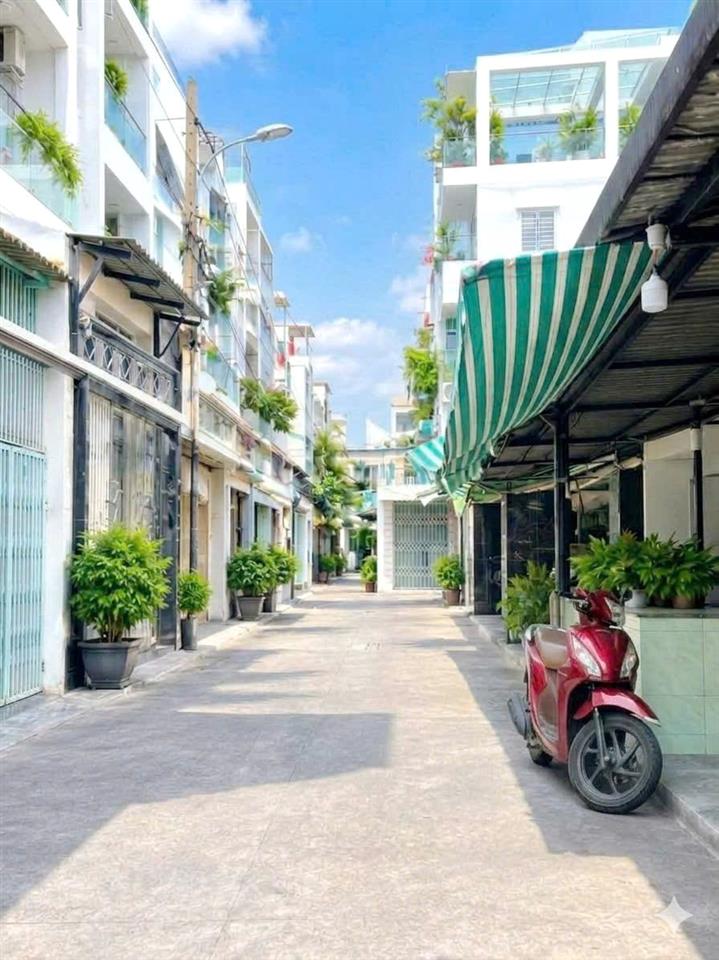 Nhà cấp 4 mặt tiền chợ Nguyễn Chế Nghĩa P12Q8