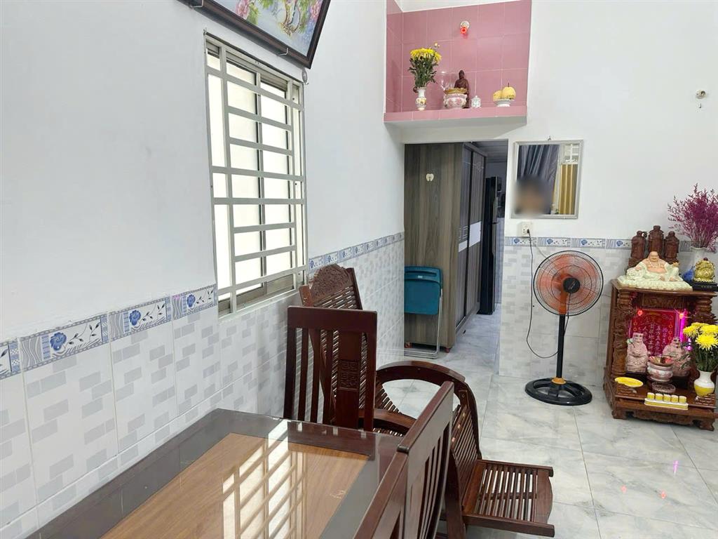 Nhà góc 2 tầng (nở hậu 5.2m) đường Bông Sao P5Q8. Giá : 3.7 tỷ