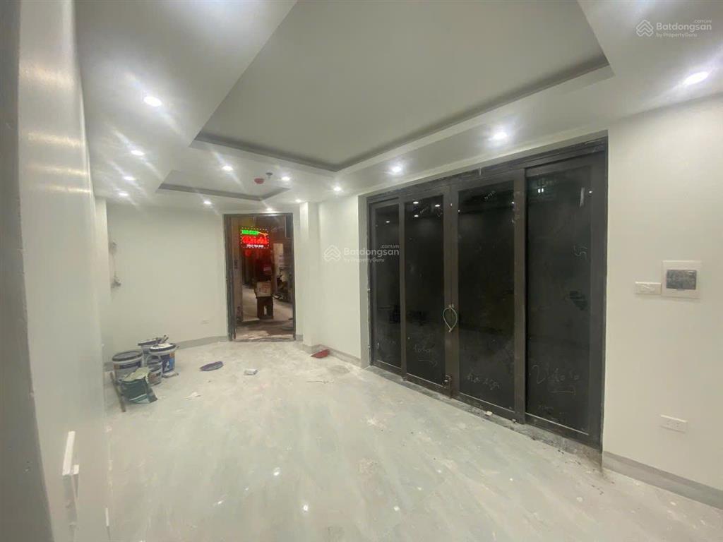 Cho thuê mbkd gần mặt đường ngõ 114 vũ trọng phụng cách 10m rộng 30m2