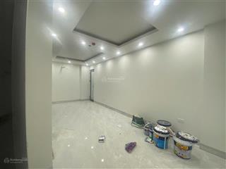 Cho thuê mbkd gần mặt đường ngõ 114 vũ trọng phụng cách 10m rộng 30m2