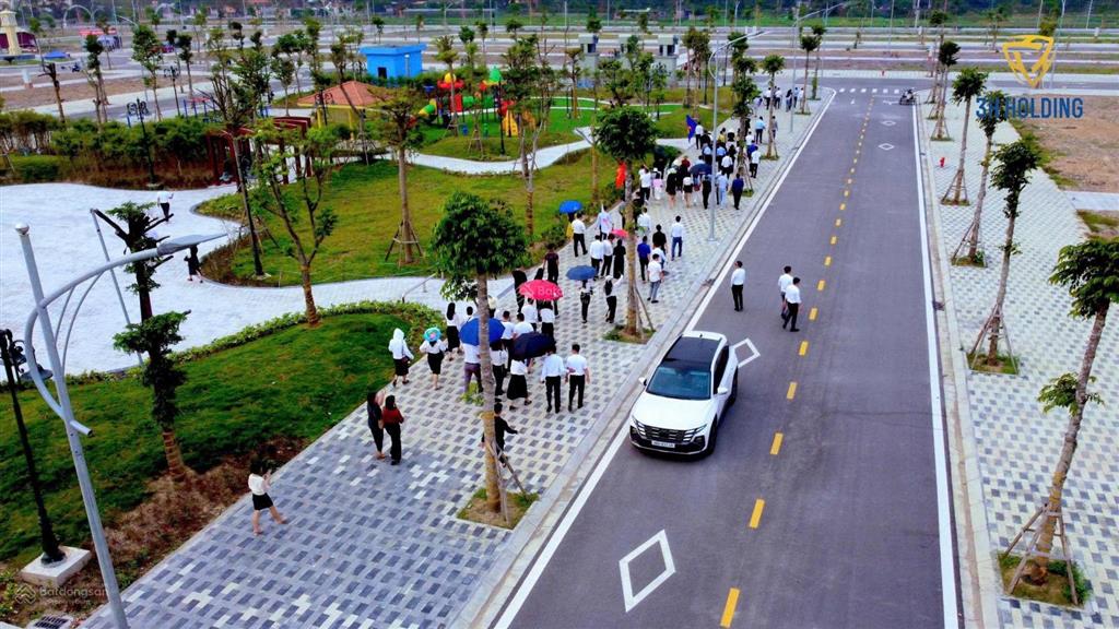 Cc bán đất chợ sàn 80m2,mt 5m, vỉa hè 5m giá 2,9 tỷ tại đường 31, xã phương sơn, lục nam, bắc giang