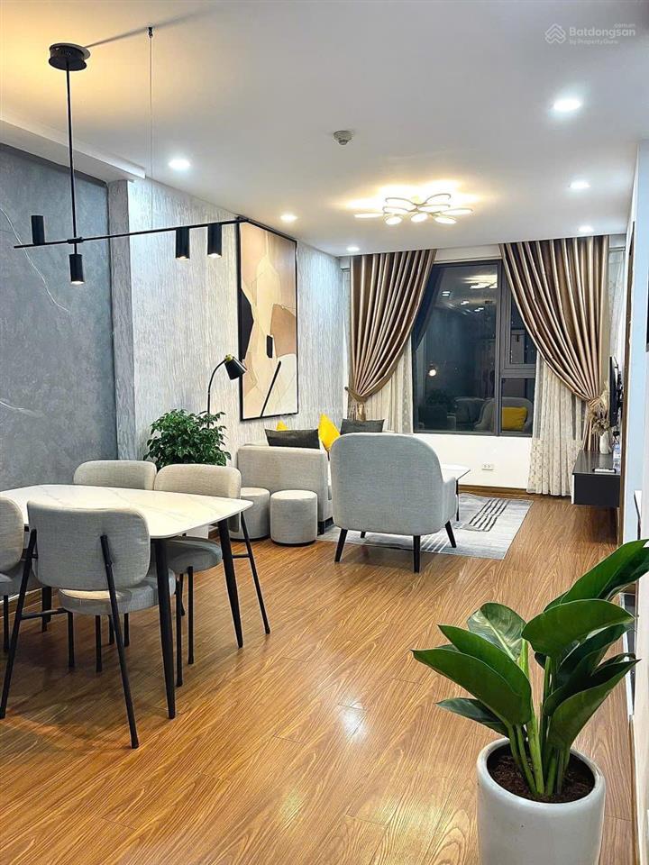 Cho thuê căn hộ 2pn, 2wc, 82m2 = 12tr/tháng, đủ nội thất tại eco green, 286 nguyễn xiển 0901 523 ***