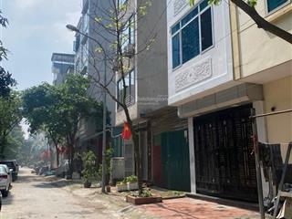 Cần bán nhà kiến hưng hà đông, 50m 4 tầng, dân xây chắc chắn ở ngay, phân lô vỉa hè ,đầu tư tốt