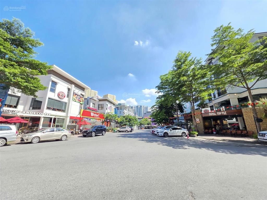 Lô góc nguyễn văn lộc 6 tầng thang máy kinh doanh sầm uất, mua giữ tiền và cho thuê