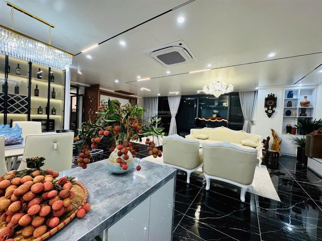 Choáng ngợp với siêu duplex 384m2 căn hộ rộng nhất khu đô thị văn quán