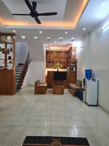 bán nhà phố chiến thắng văn quán diện tích gần 50m 6 tầng giá 12,5 tỷ