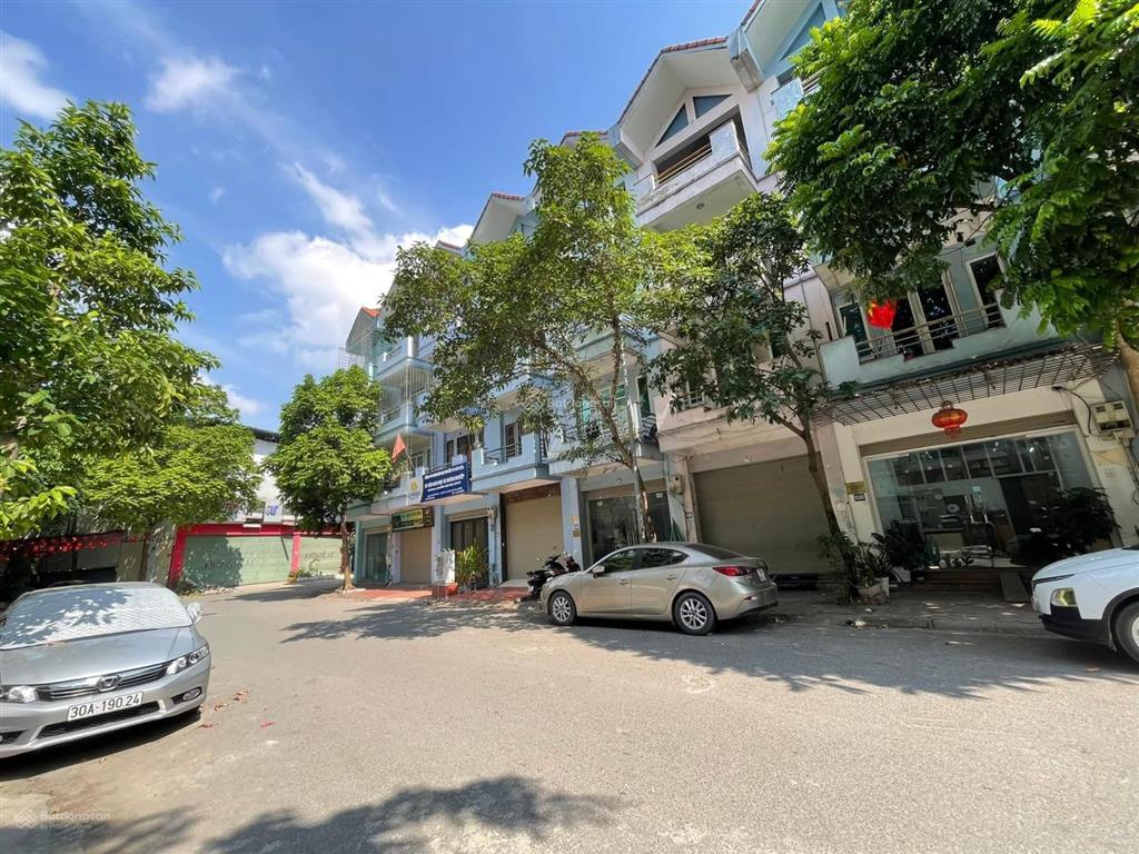 Quá hiếm chỉ hơn 13 tỷ, có nhà 60m 5 tầng đấu giá mậu lương, nhà đẹp dân xây vỉa hè kinh doanh.