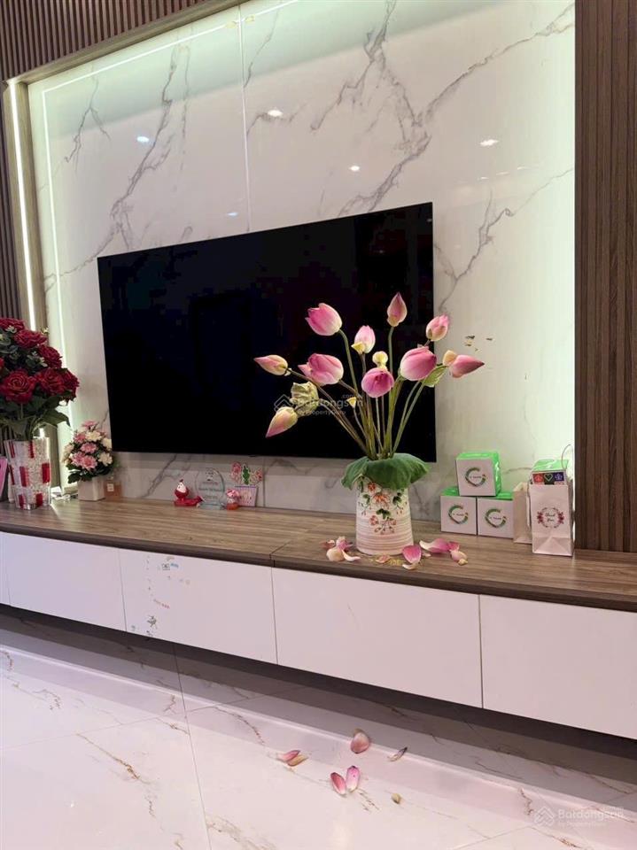Đấu giá mậu lương 50m 5 tầng phân lô vỉa hè kinh doanh. giá chỉ hơn 14 tỷ
