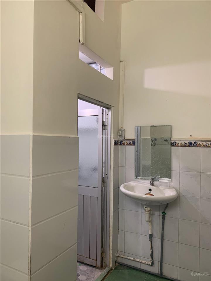Nhà hẻm ô tô 4m x 20m, ngay bv quận 12