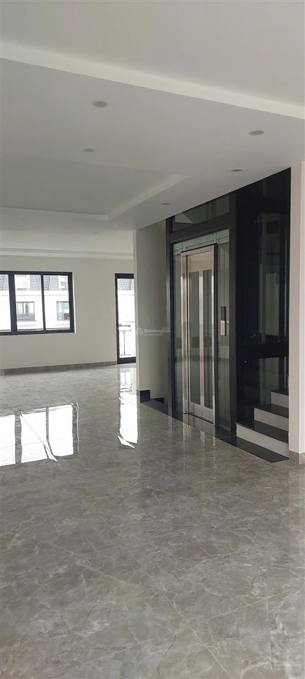 Hot  cho thuê shophouse 5 tầng hoàn thiện cao cấp mặt đường xuân phương 40m, cạnh hồ