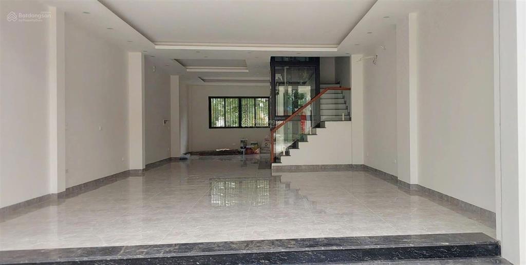Hot  cho thuê shophouse 5 tầng hoàn thiện cao cấp mặt đường xuân phương 40m, cạnh hồ