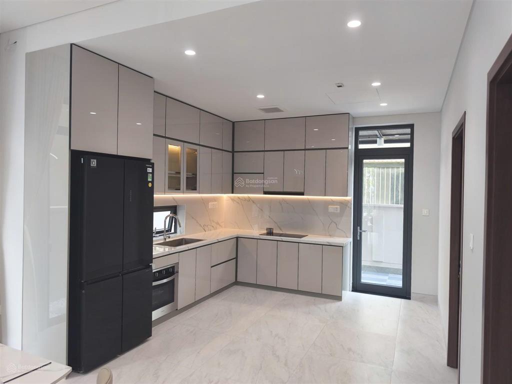 Cho thuê biệt thự đơn lập sun casa central  250m2 nội thất cao cấp, chỉ 28 triệu/tháng