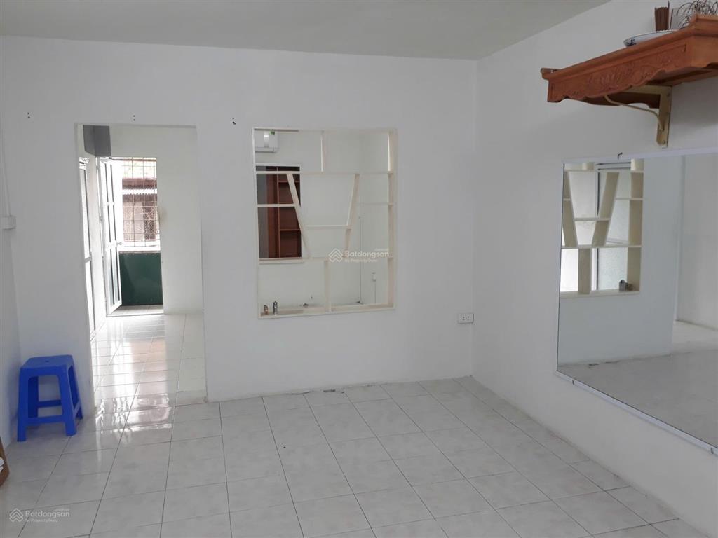 Bán căn hộ tầng 3 tập thể thành công