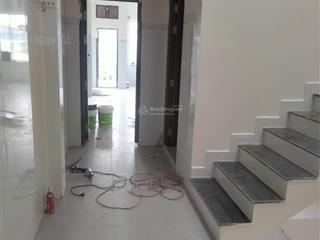 Cho thuê nhà mặt tiền đường thạnh lộc 15, 240 m2 xây dựng, tiện làm vp công ty, trường học