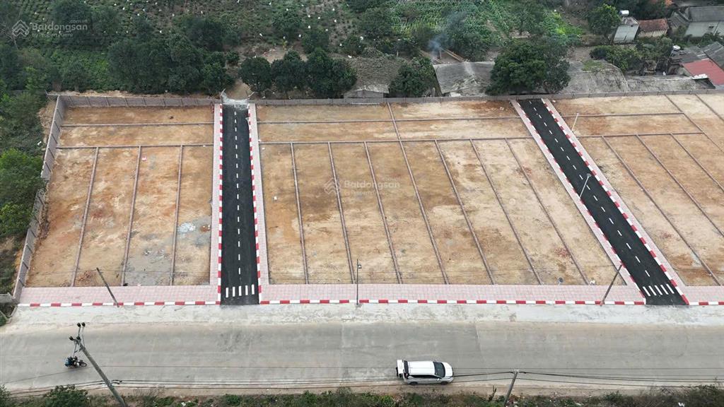 Bán đất nền mặt đường lớn bất bạt, ba vì, gần hồ suối hai, diện tích 100m2, full thổ, sổ đỏ, giá f0