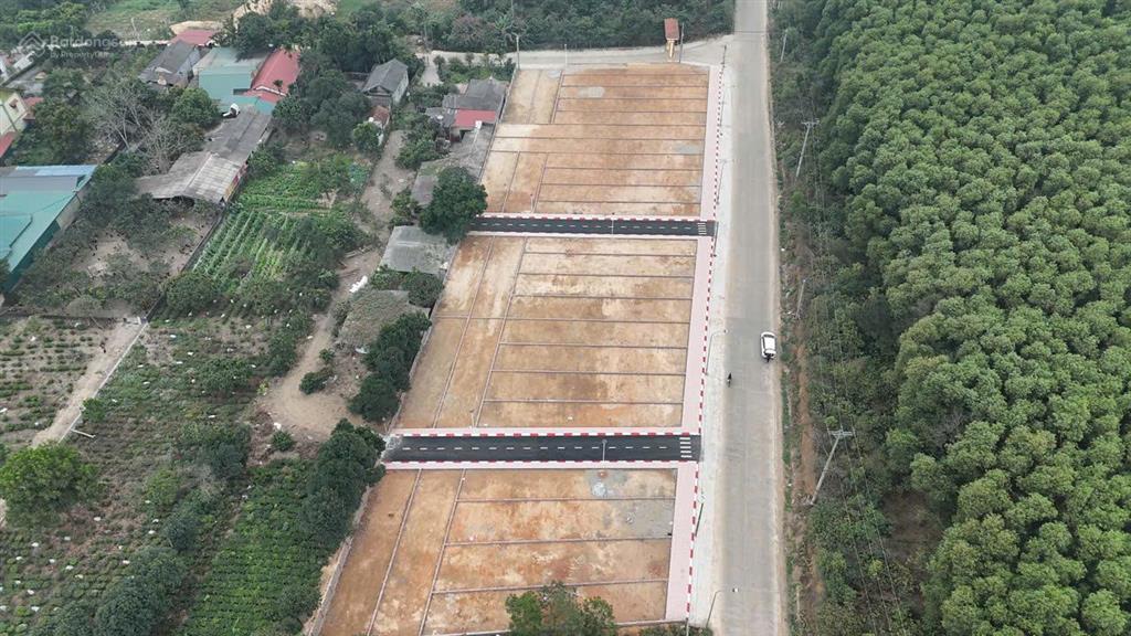 Bán đất nền mặt đường lớn bất bạt, ba vì, gần hồ suối hai, diện tích 100m2, full thổ, sổ đỏ, giá f0