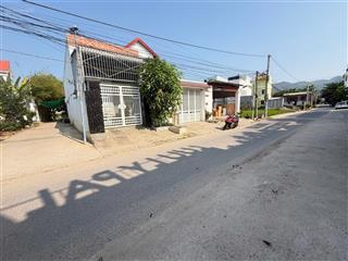 Bán đất xã diên an, diên khánh, đường lầu ông huyện cạnh 23/10 chỉ 50m giá 1 tỷ 700 triệu