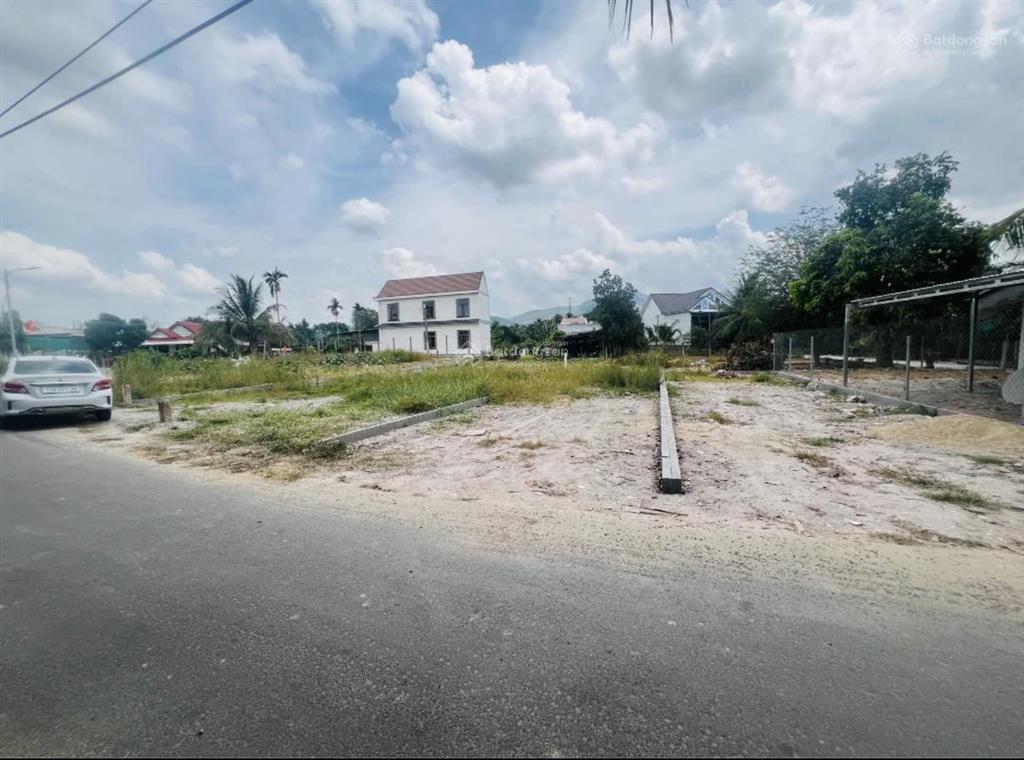 Bán lô đất diên phước, diên khánh full thô cư mặt tiền đường xóm bàu
