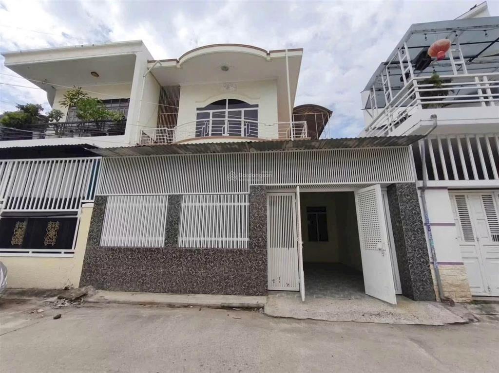 Lvcc bán nhà 2 tầng ngô đến tttp nha trang gần biển, chợ ko bao giờ ngập lụt ngang 8m đường ô tô 8m