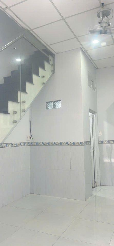 Bán nhà Hẻm xe hơi, Quang Trung, Phường 8, Gò Vấp, 2 tầng, chỉ 2,9 tỷ.