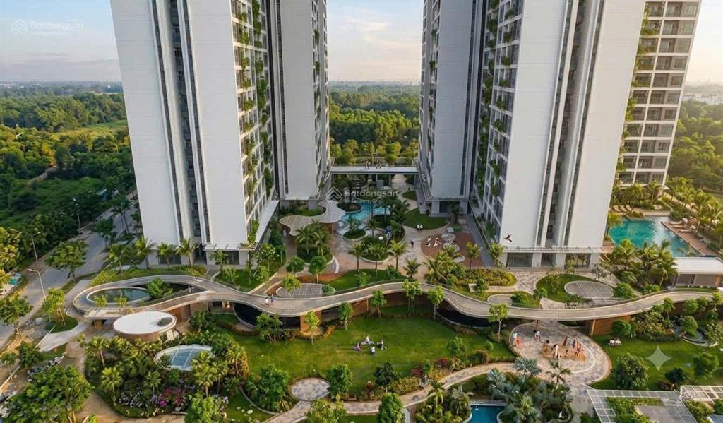 Cắt lỗ chủ nhà bán gấp căn 2pn 62m2 giá 5,4 tỷ bao phí tại khu p lumi hà nội  0398 890 ***