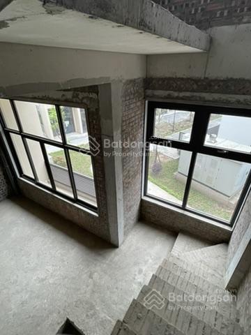 20.8 tỷ  chính chủ bán shophouse mặt sông ngưu giang  2 mặt tiền  trục chính to nhất dự án