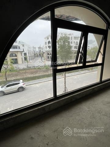 20.8 tỷ  chính chủ bán shophouse mặt sông ngưu giang  2 mặt tiền  trục chính to nhất dự án