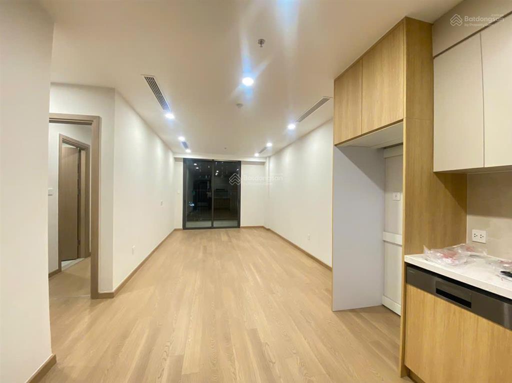 Cho thuê căn 72m2 2 ngủ, nhà mới đẹp, miễn phí dịch vụ giá 10 triệu.  0963 225 ***