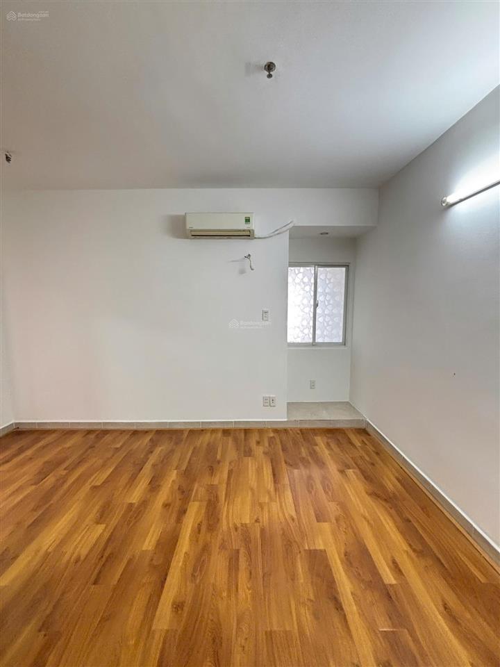 Bán căn ban công ehome 3, 2pn, 2wc, 64m2, giá 2,82 tỷ