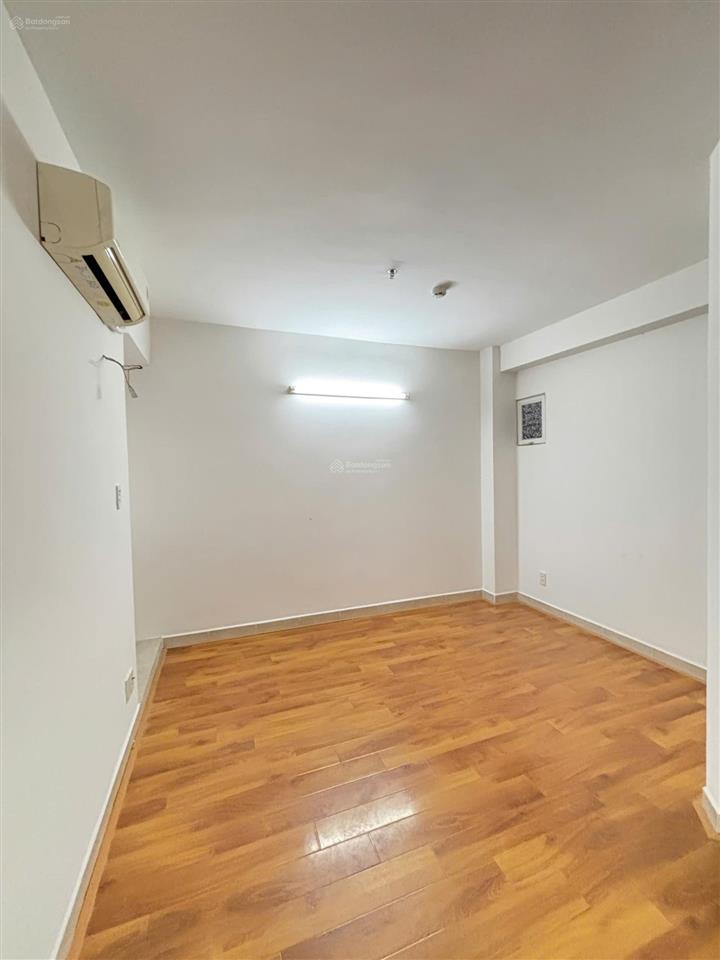 Bán căn ban công ehome 3, 2pn, 2wc, 64m2, giá 2,82 tỷ
