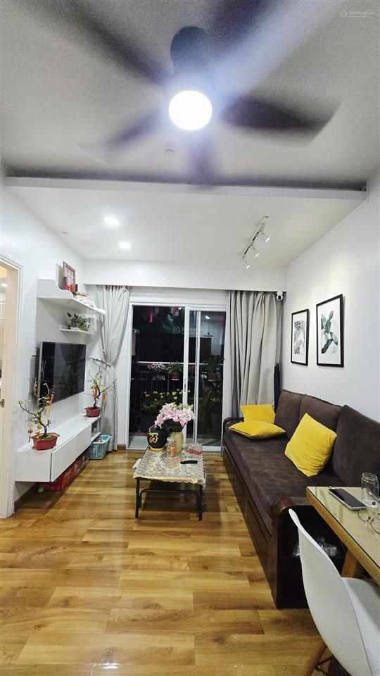 Cần bán căn ban công ehome 3, 2pn, 2wc, 64m2. giá 2,89 tỷ