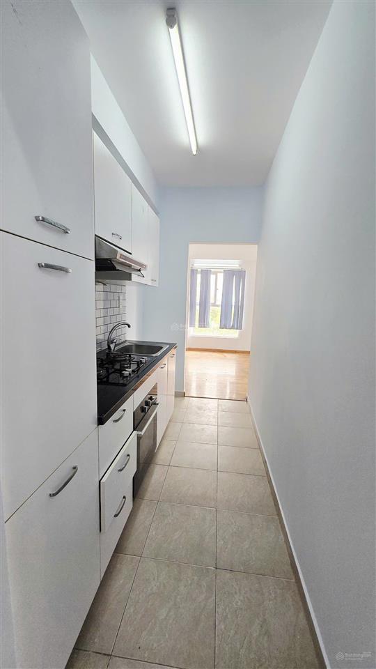 Cần bán căn góc diện tích lớn ehome 3, bao đẹp. 2pn, 2wc, block mới. giá 2,7 tỷ,.