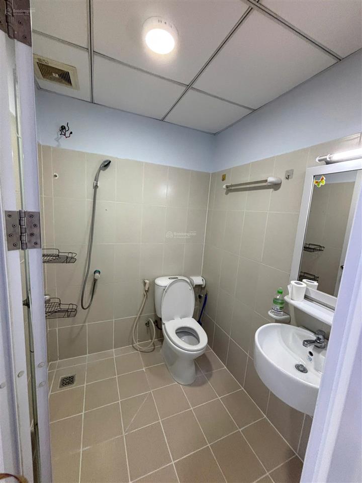 Cần bán căn góc diện tích lớn ehome 3, bao đẹp. 2pn, 2wc, block mới. giá 2,7 tỷ,.