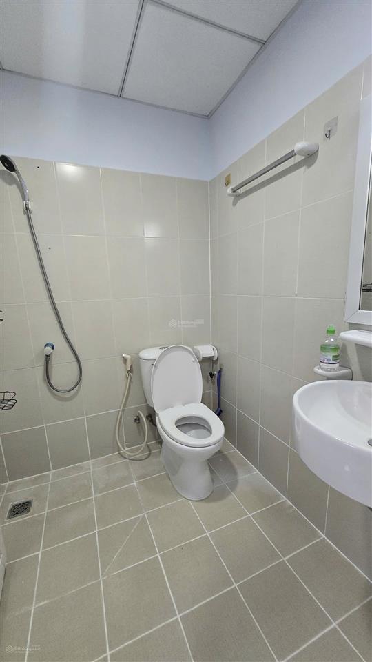 Cần bán căn góc diện tích lớn ehome 3, bao đẹp. 2pn, 2wc, block mới. giá 2,7 tỷ,.
