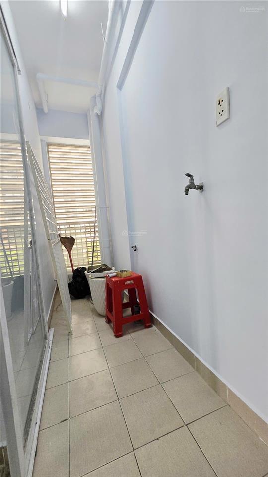 Cần bán căn góc diện tích lớn ehome 3, bao đẹp. 2pn, 2wc, block mới. giá 2,7 tỷ,.