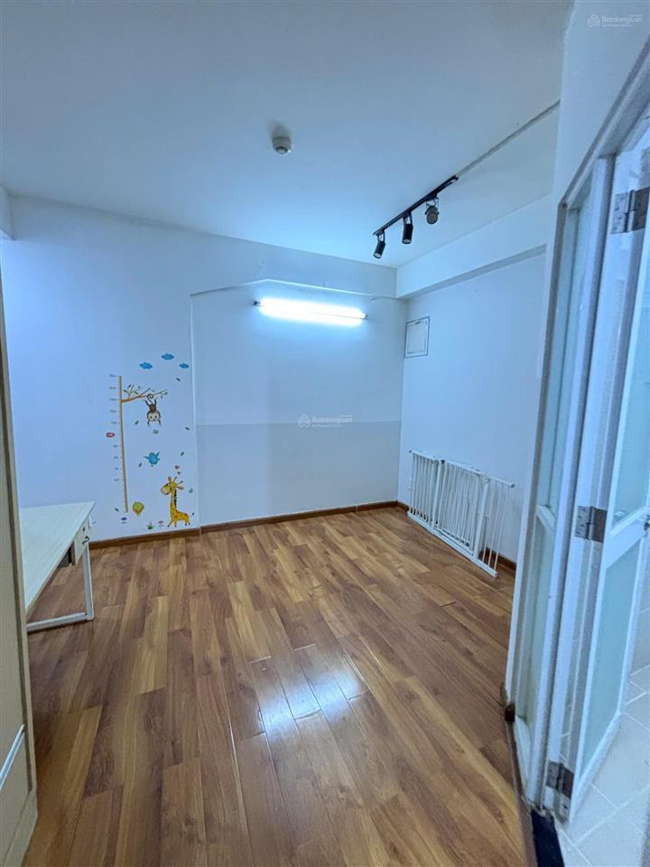 Cần bán gấp giá tốt 2,76tỷ block a8 nhà mới căn ehome 3, 2pn, 2wc