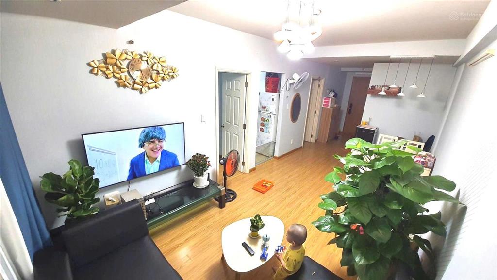 Cần bán gấp block a9, bán căn góc ehome 3 2pn, 2wc, view đẹp, tặng nội thất, giá 2,75 tỷ