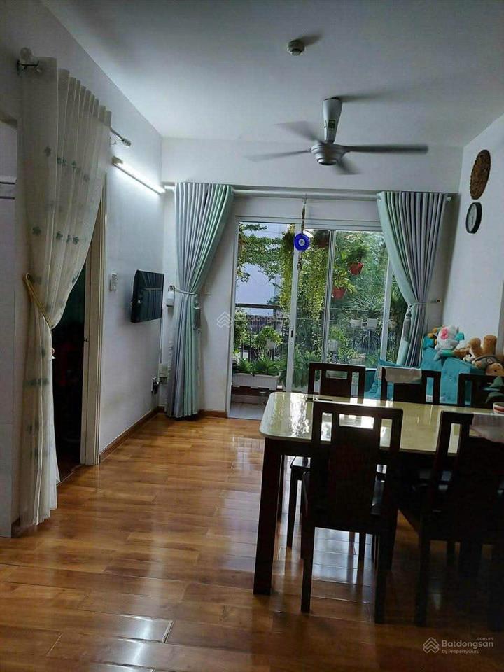Bán căn ban công ehome 3, 2pn, 2wc, 64m2, view siêu vip, giá 2,75 tỷ