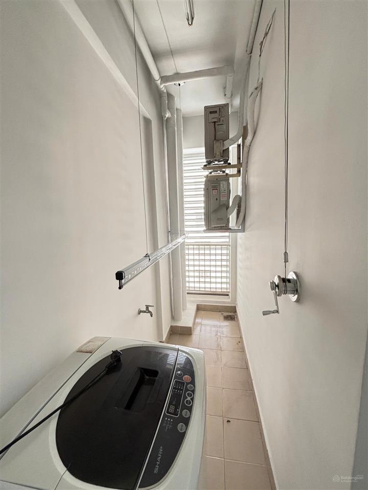 Cần bán căn hộ ehome 3, 2pn, 2wc, tặng nội thất, siêu mới, 2,7 tỷ