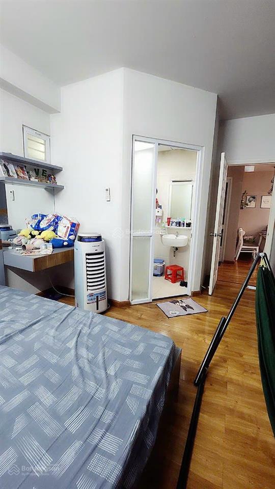 Chính chủ cho thuê căn ehome 3, có ban công 2pn, 2wc full nt, lót sàn gỗ, giá 7,5 triệu/tháng