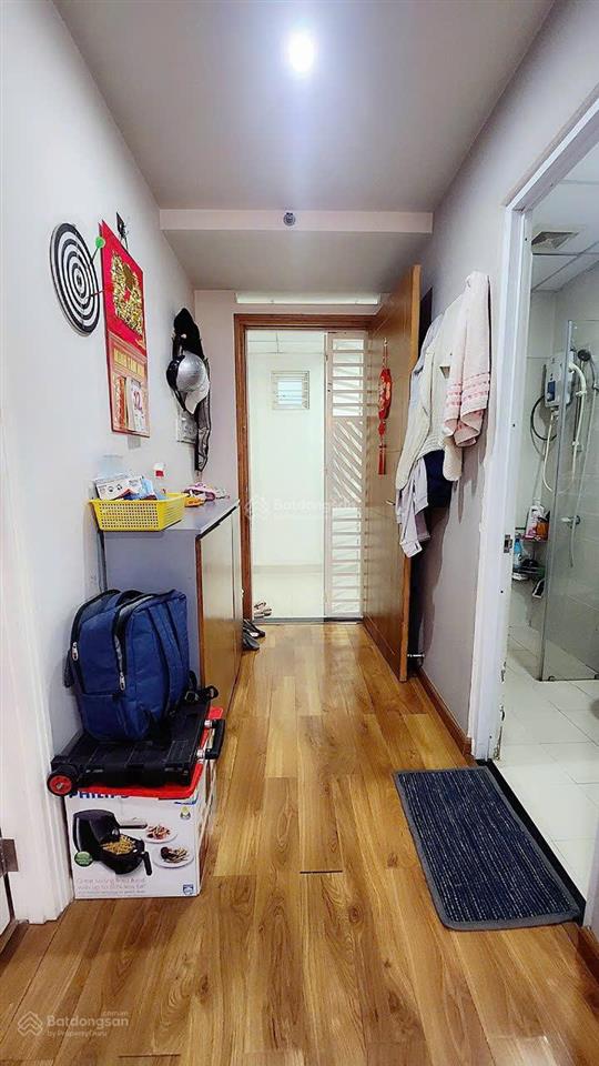 Chính chủ cho thuê căn ehome 3, có ban công 2pn, 2wc full nt, lót sàn gỗ, giá 7,5 triệu/tháng