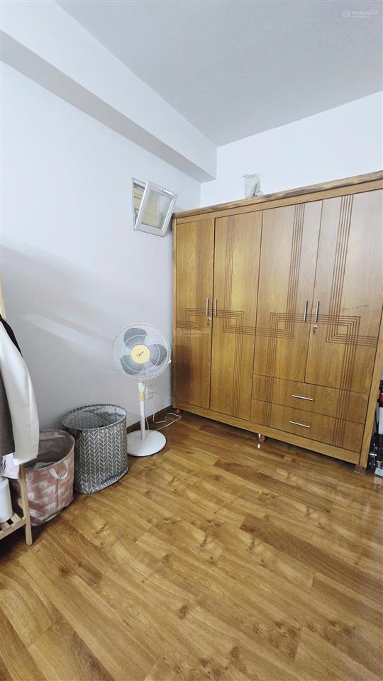 Bán căn hộ ehome 3 đã có sổ hồng lâu dài 3pn 2wc đầy đủ nội thất chỉ 3,3 tỷ.