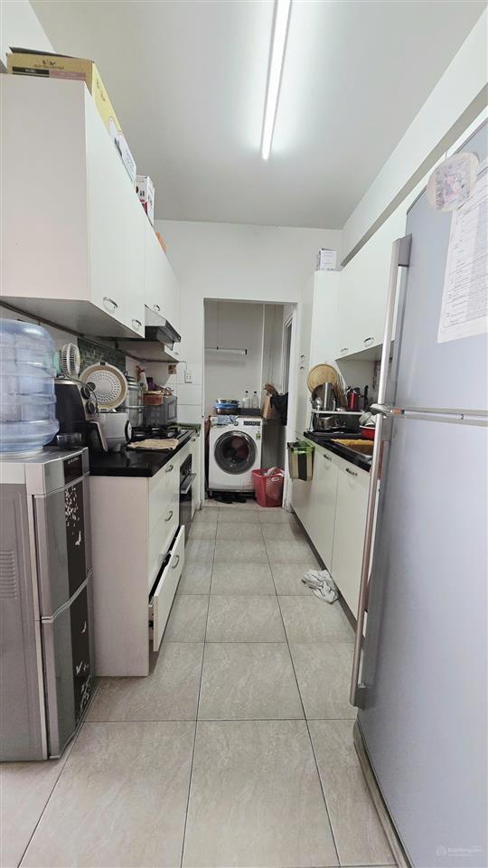 Bán căn hộ ehome 3 đã có sổ hồng lâu dài 3pn 2wc đầy đủ nội thất chỉ 3,3 tỷ.
