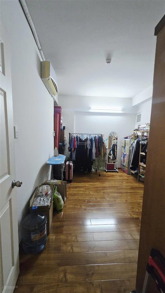 Bán căn hộ ehome 3 đã có sổ hồng lâu dài 3pn 2wc đầy đủ nội thất chỉ 3,3 tỷ.
