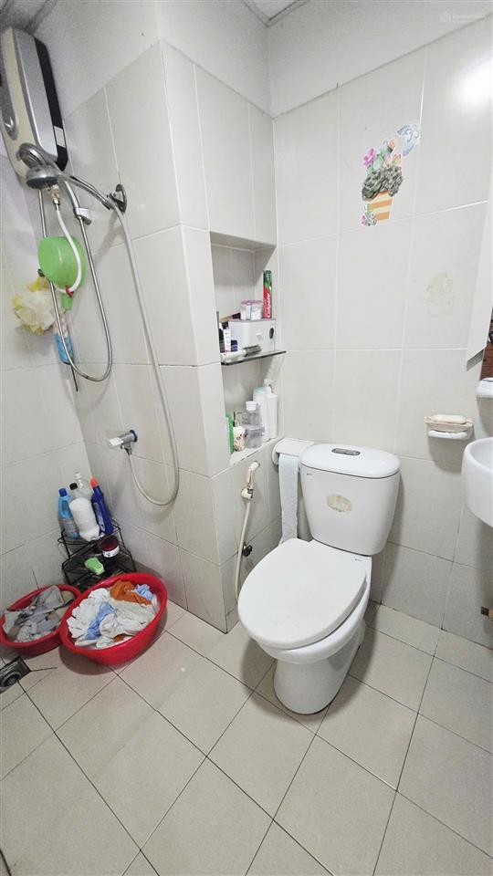 Bán căn hộ ehome 3 đã có sổ hồng lâu dài 3pn 2wc đầy đủ nội thất chỉ 3,3 tỷ.