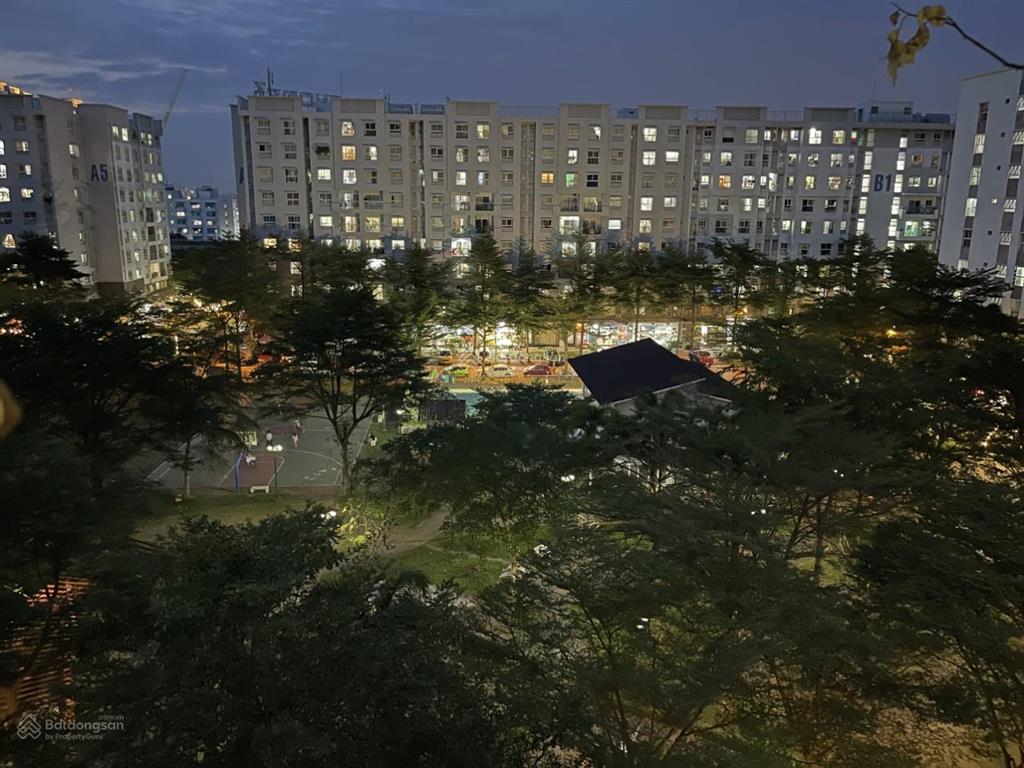 Bán nhanh giá tốt có ban công ehome 3, nhà trống 2pn, 2wc, block a8, giá 2,65 tỷ