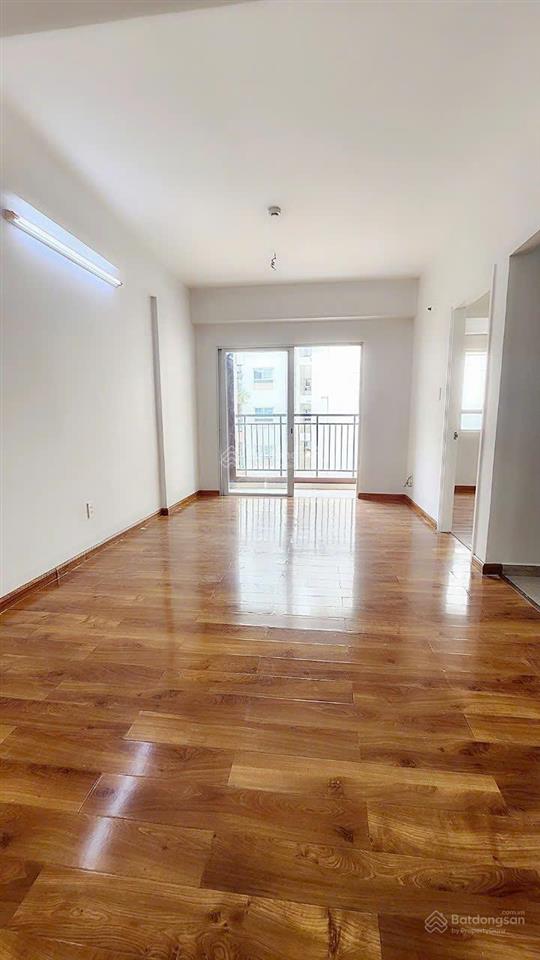 Bán nhanh giá tốt có ban công ehome 3, nhà trống 2pn, 2wc, block a8, giá 2,65 tỷ