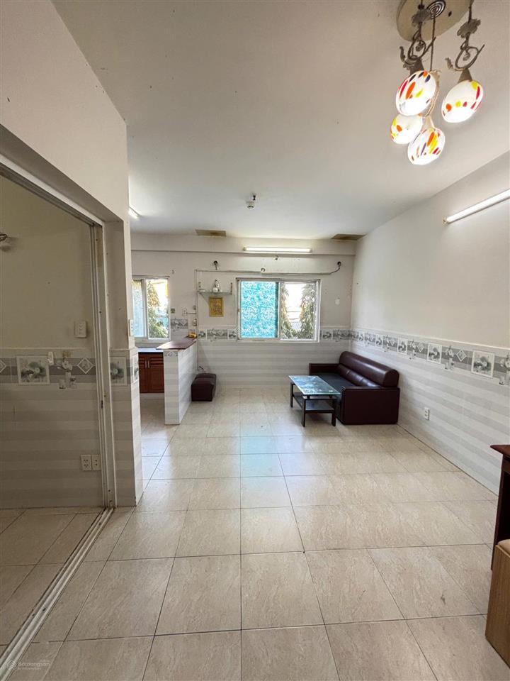 Cho thuê căn hộ 1pn, 1wc 50m2 có nội thất cơ bản, 6 triệu/tháng